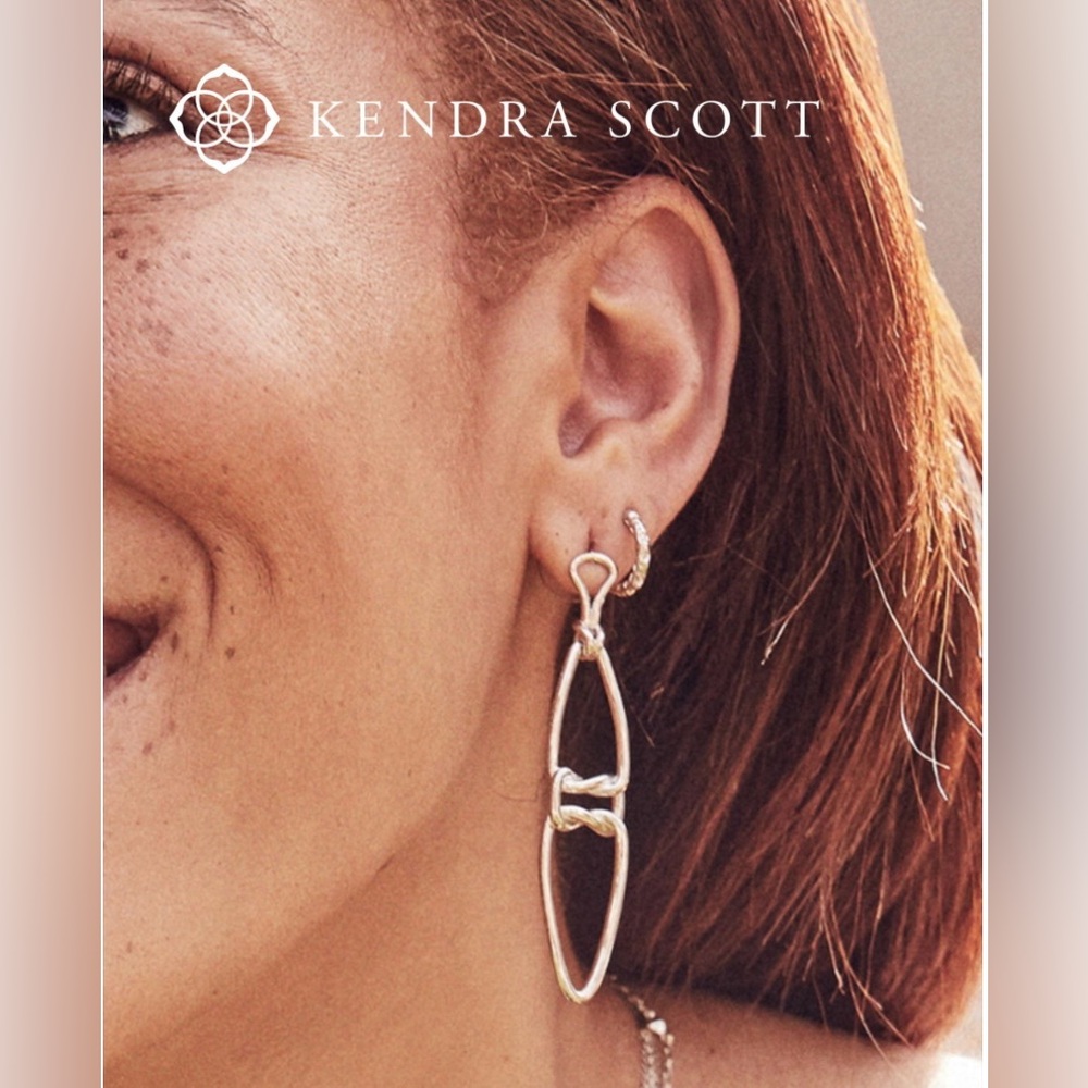{Kendra Scott} Fallyn Earrings- Silver